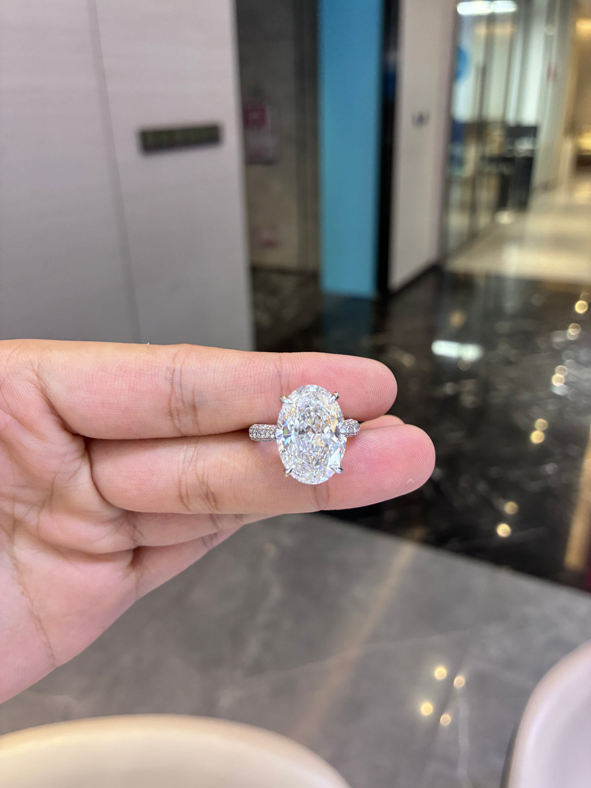 For danielleraache9 platinum ring with 10ct E vs1 main diamond