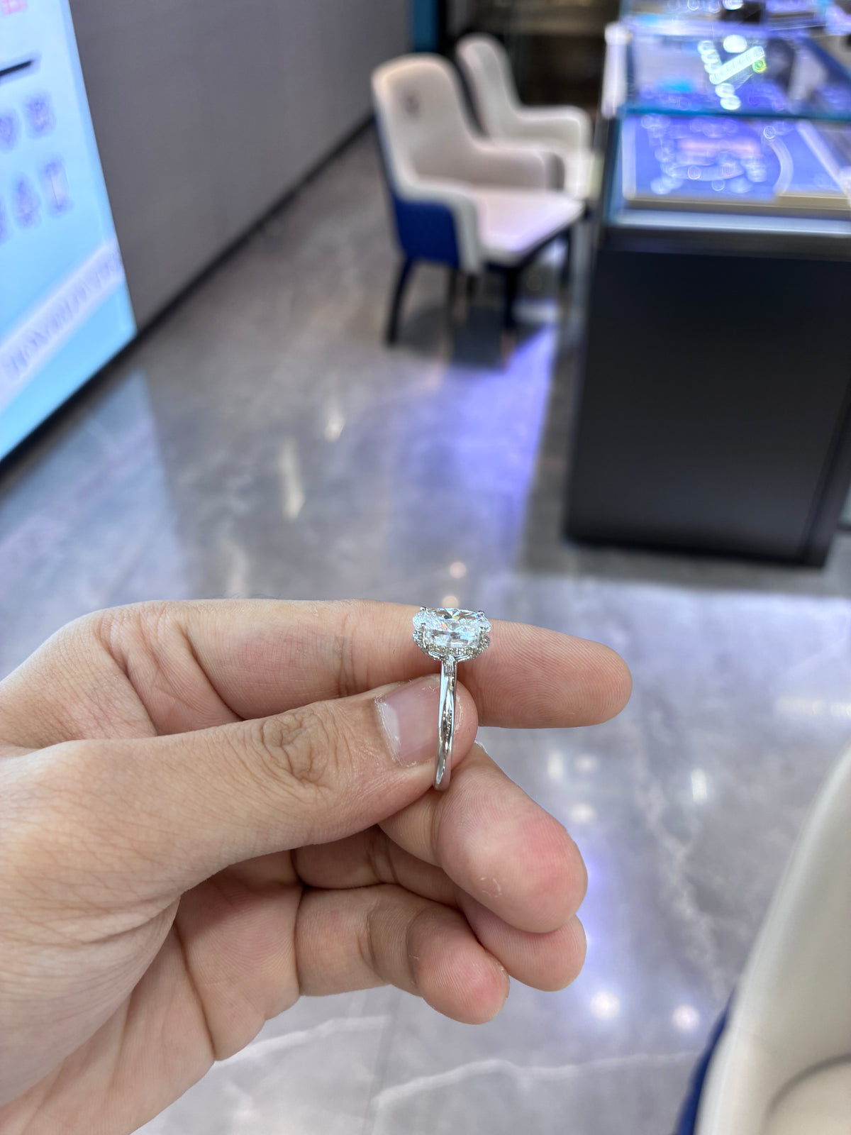 Deposit For MummaG 18k white gold ring with 3.870ct D VS1 main diamond