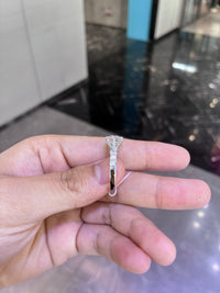 For Dianna O. 18k white gold ring with 2.050ct D VVS2 main diamond and 1.210ct side diamonds need engraving