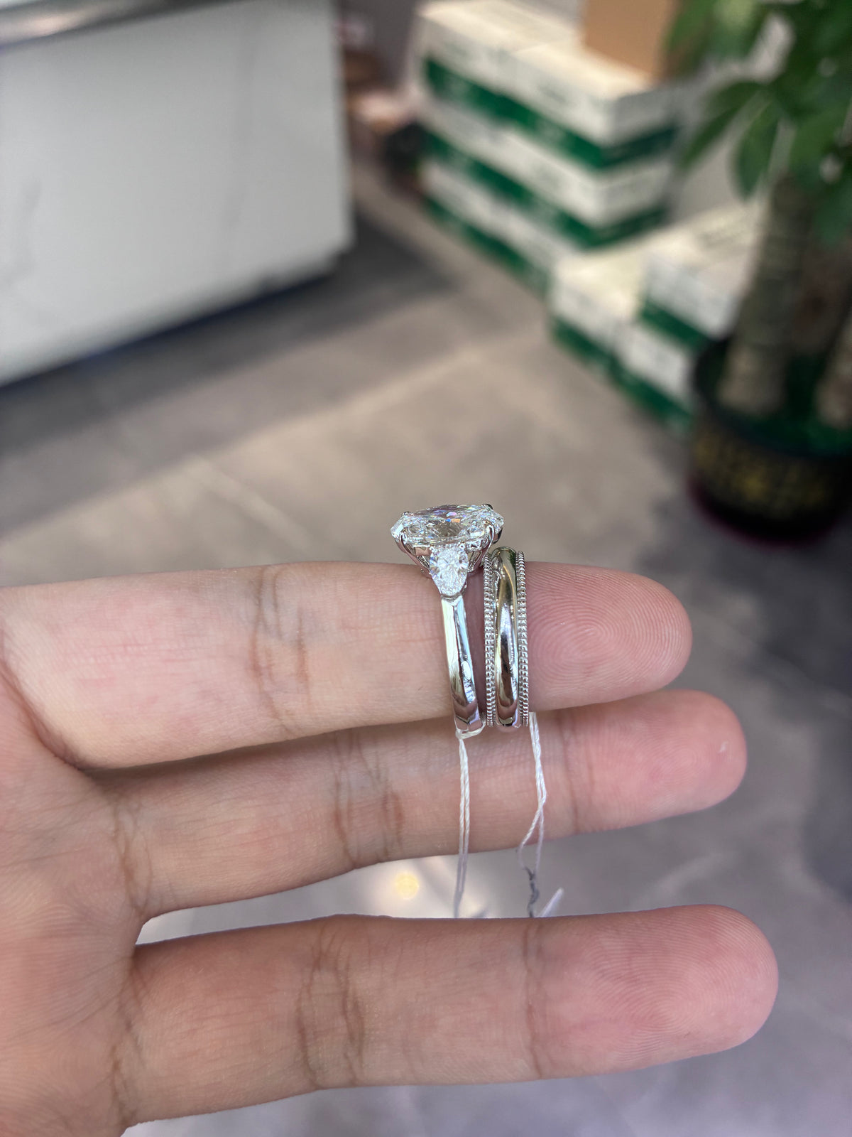 For user1680024449362 18k white gold ring with 3ct D VVS2 main stone And 18k white gold band