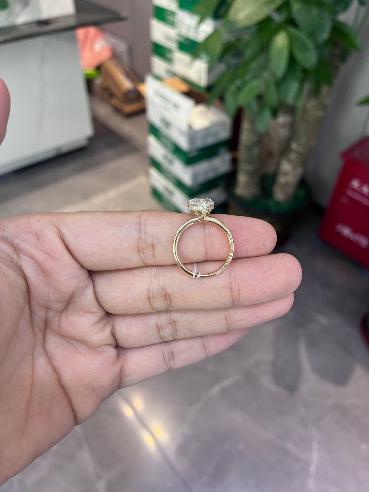 For 0 14k yellow gold ring with 3.010ct E vs1 diamond and 0.242ct side diamonds