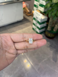 For julia 14k yellow gold ring with 3ct Evs1 diamond