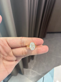 For Marlon paz 18k yellow gold ring with 5.520 ct E vvs1 main diamond And 0.097ct diamonds