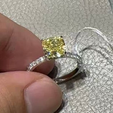 For Penny cash 2.01ct Lab Grown Diamond VVS2 Cushion 18k