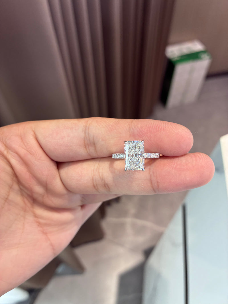 For Kingsley customize 14k white gold high setting ring with 2.5ct  E/vs1 main diamond And 0.516ct side diamonds