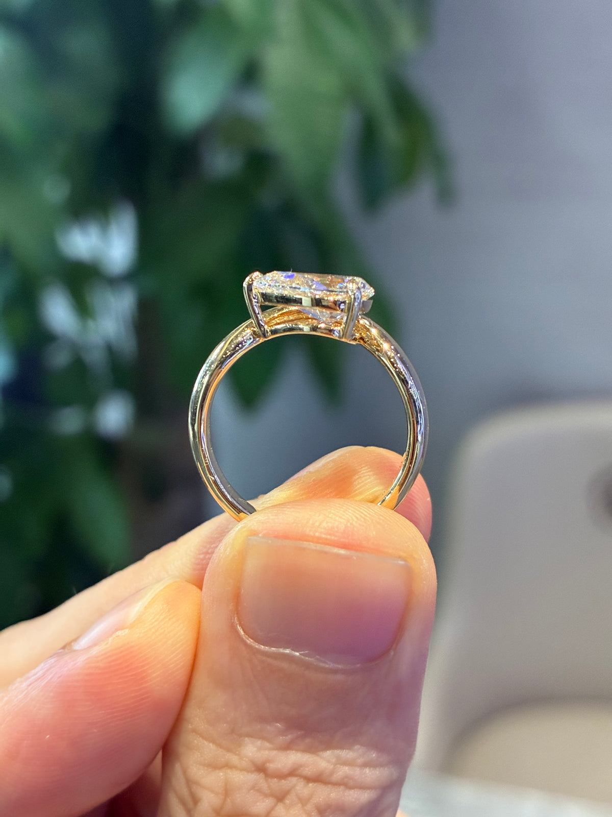 Customization For Bostonbabe 1 carats Pear E/VS1 eastwest float in 14k yellow gold