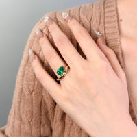 1.565-carat pear lab-grown Diamond East-West Ring — 14K yellow gold