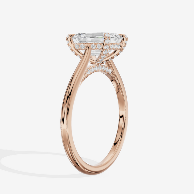 Grand Vowsae Emerald Engagement Ring with Side Stones (1/5 ct. tw.) in 14K Rose Gold