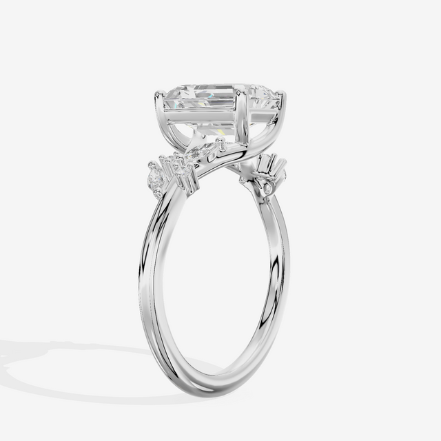 Vintage Trueheart Emerald Engagement Ring (1/6 ct. tw.) in Platinum
