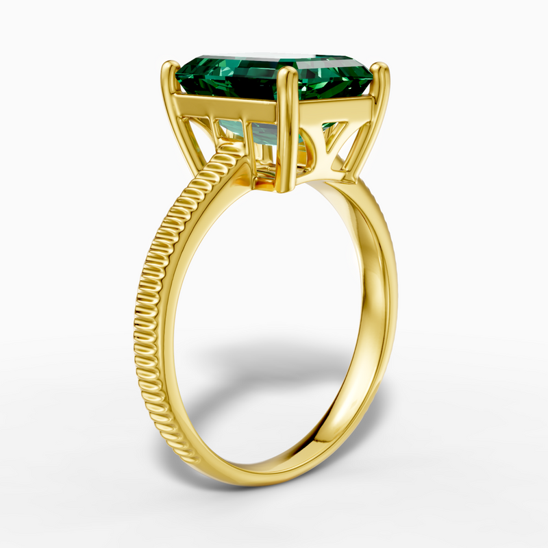 3.934-carat emerald Lab-Grown Diamond Knife-Edge Ring — 18K yellow gold