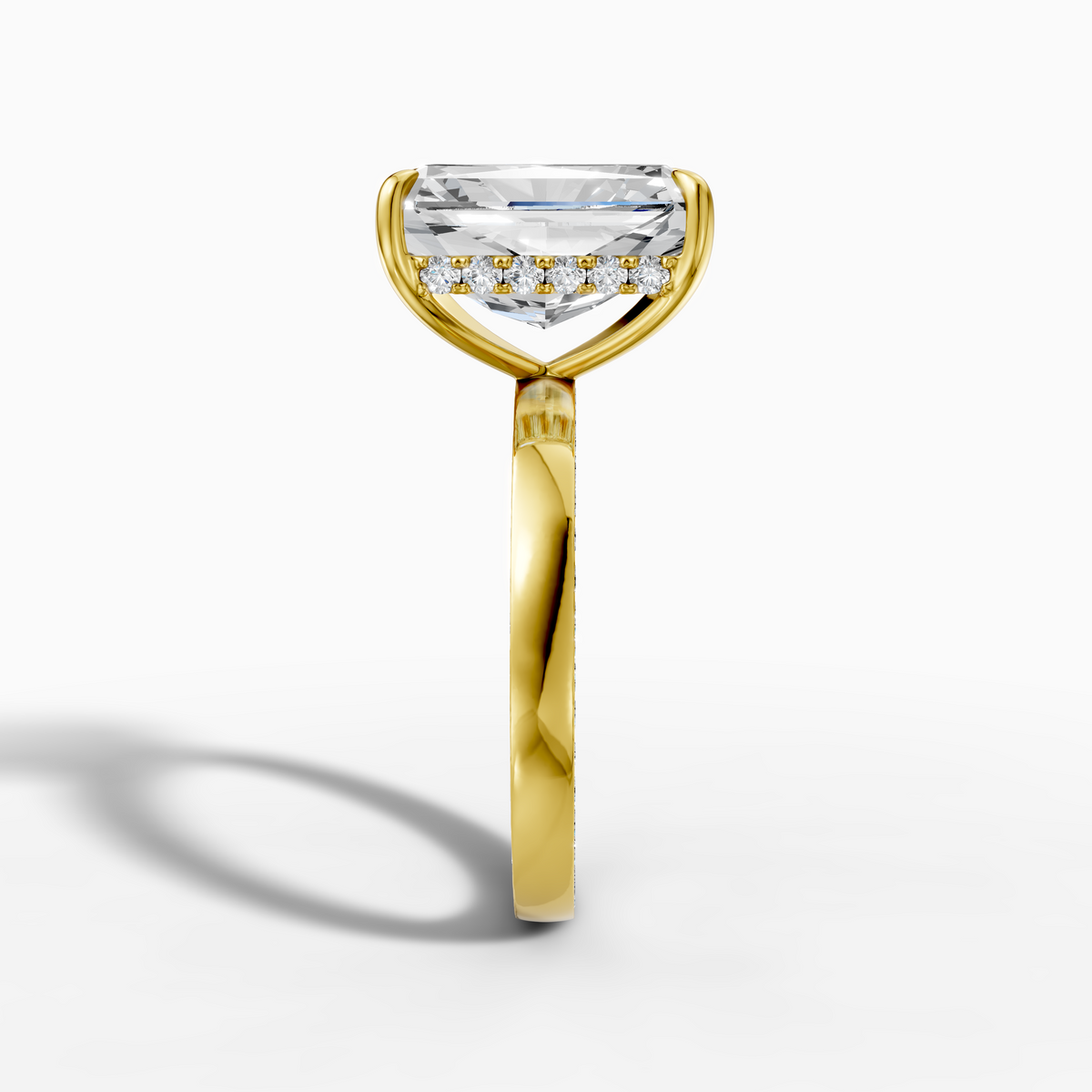 18k gold, 5ct  Radion , hidden halo diamond ring